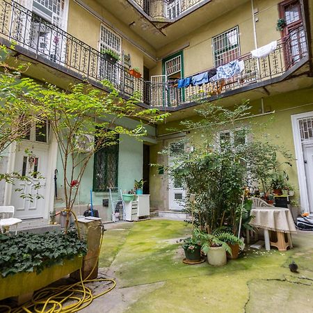 דירות בודפשט Cosy Flat With Balcony מראה חיצוני תמונה