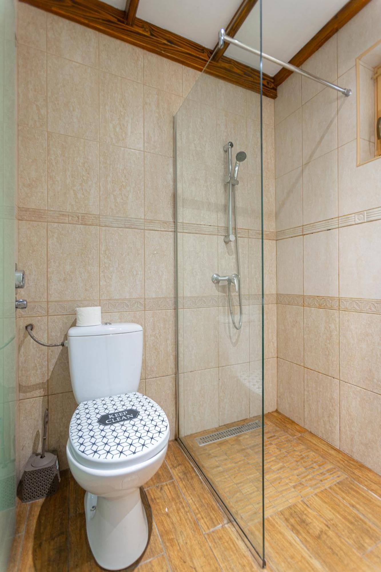 דירות בודפשט Cosy Flat With Balcony מראה חיצוני תמונה