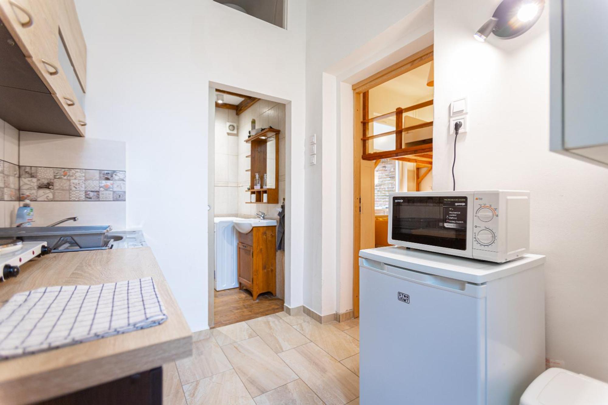 דירות בודפשט Cosy Flat With Balcony מראה חיצוני תמונה